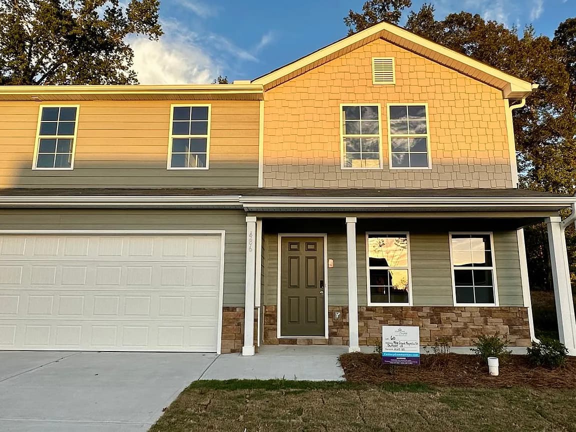 486 Grand Magnolia St exterior view